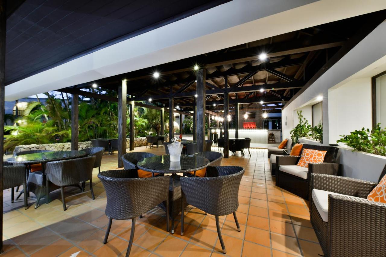 Talk Of The Town Beach Hotel & Beach Club By Gh Hoteles Oranjestad Dış mekan fotoğraf