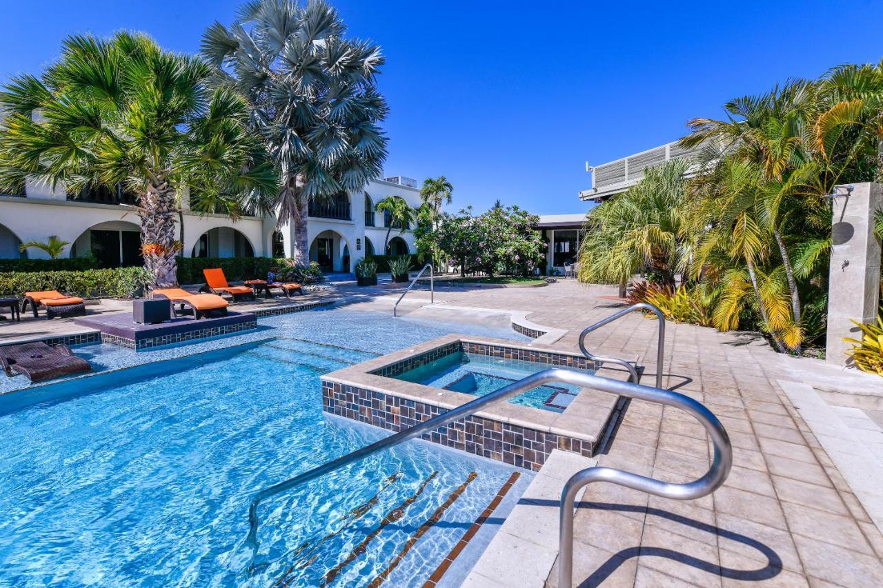 Talk Of The Town Beach Hotel & Beach Club By Gh Hoteles Oranjestad Dış mekan fotoğraf