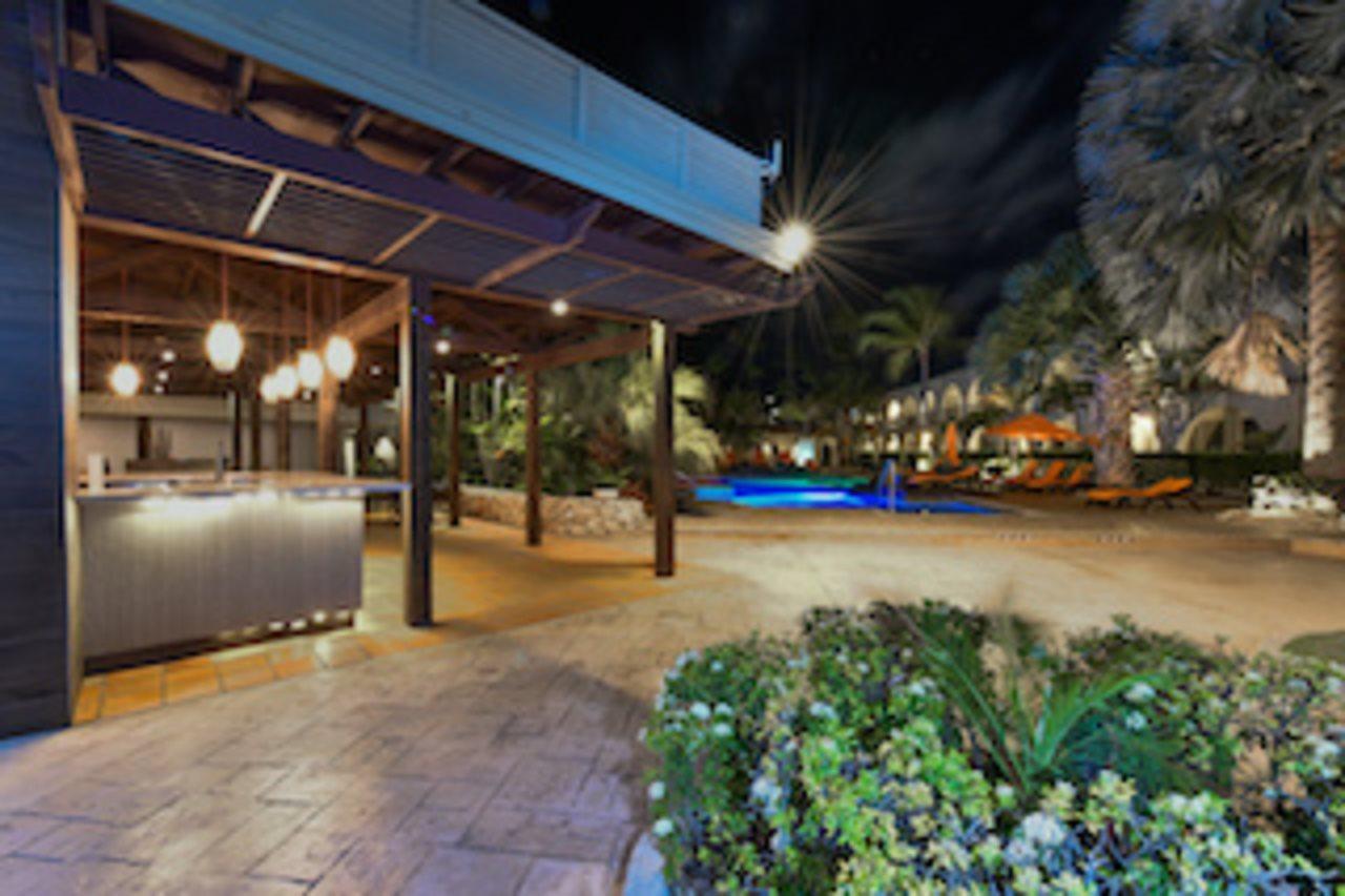 Talk Of The Town Beach Hotel & Beach Club By Gh Hoteles Oranjestad Dış mekan fotoğraf
