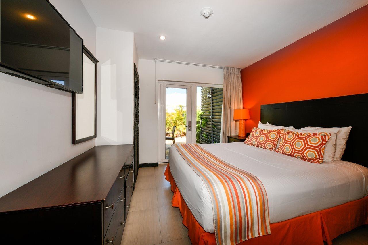 Talk Of The Town Beach Hotel & Beach Club By Gh Hoteles Oranjestad Dış mekan fotoğraf