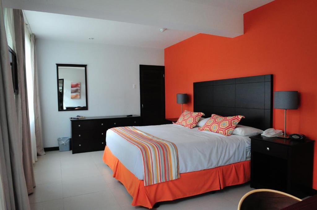 Talk Of The Town Beach Hotel & Beach Club By Gh Hoteles Oranjestad Oda fotoğraf
